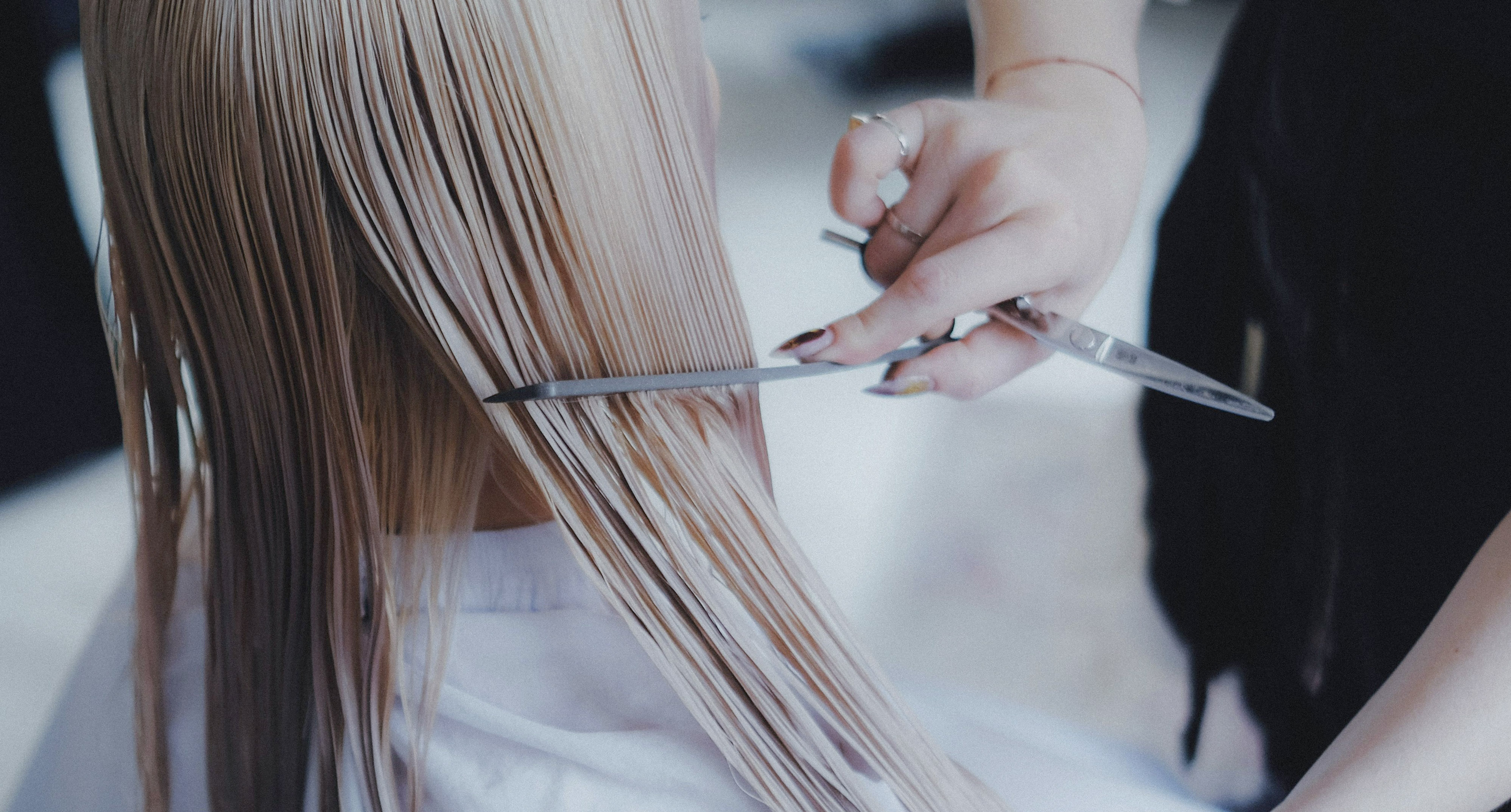 Luxury hair, skin, and nail treatments for women at Fleur Roz beauty lounge in Sharjah